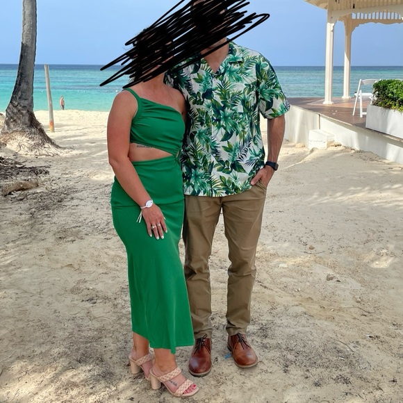 Backless cut out, body con dress. Size small. - Picture 3 of 3